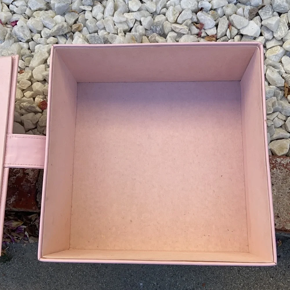 Y2K JUICY COUTURE PINK FAUX LEATHER DISPLAY STORAGE BOX CASE MAKEUP CASE JEWELRY